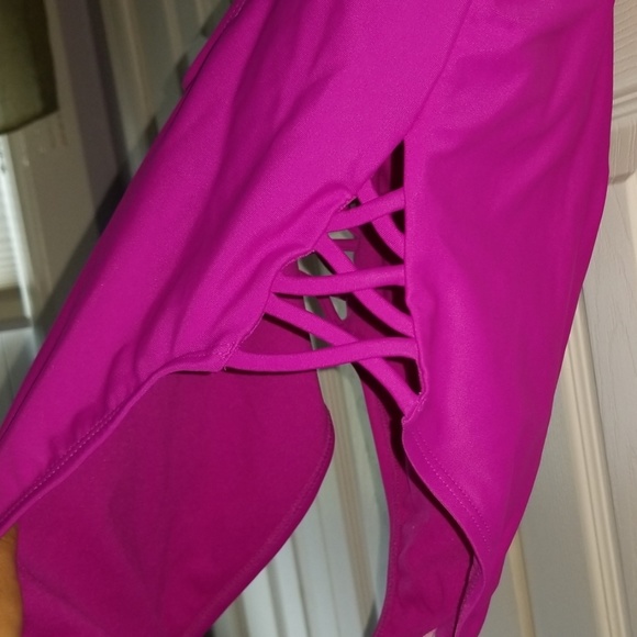 Bathing suit - Picture 3 of 4